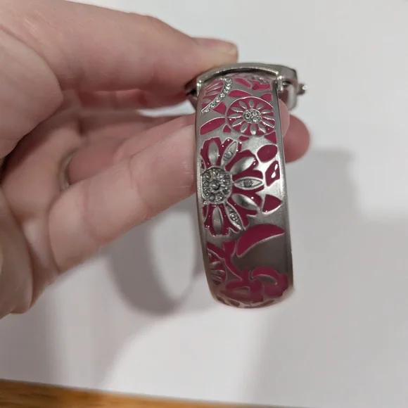 Accutime Silver & Pink Women's Watch - Picture 5 of 11